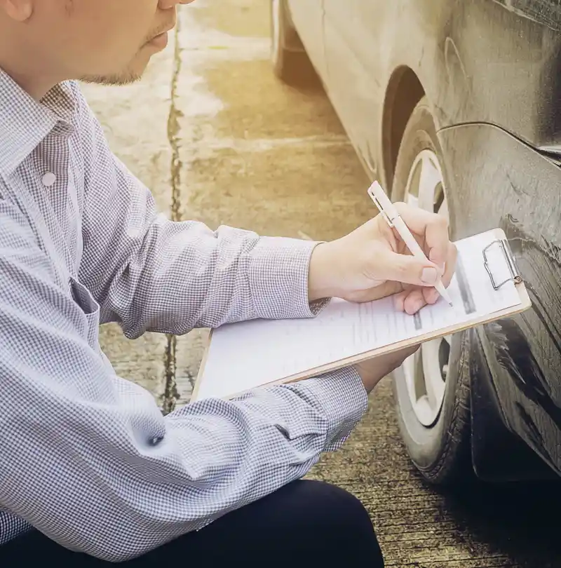 Señales de Que Su Auto Usado Puede Ser un Limón
